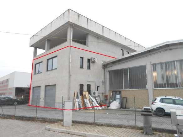 immobile laboratorio all'asta in Via Giovanni Amendola, 197, 13836 Cossato BI, Italia Cossato, Biella - 4