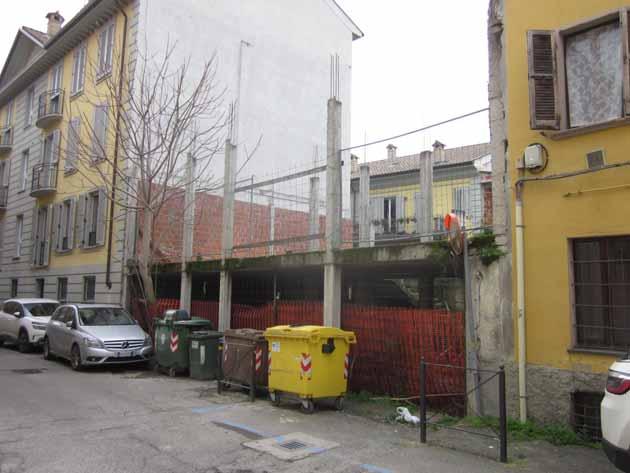 immobile appartamento all'asta in compreso tra Via Cagnoni n 10 e Via Mandelli  13 - 27058 Voghera (PV) - 1