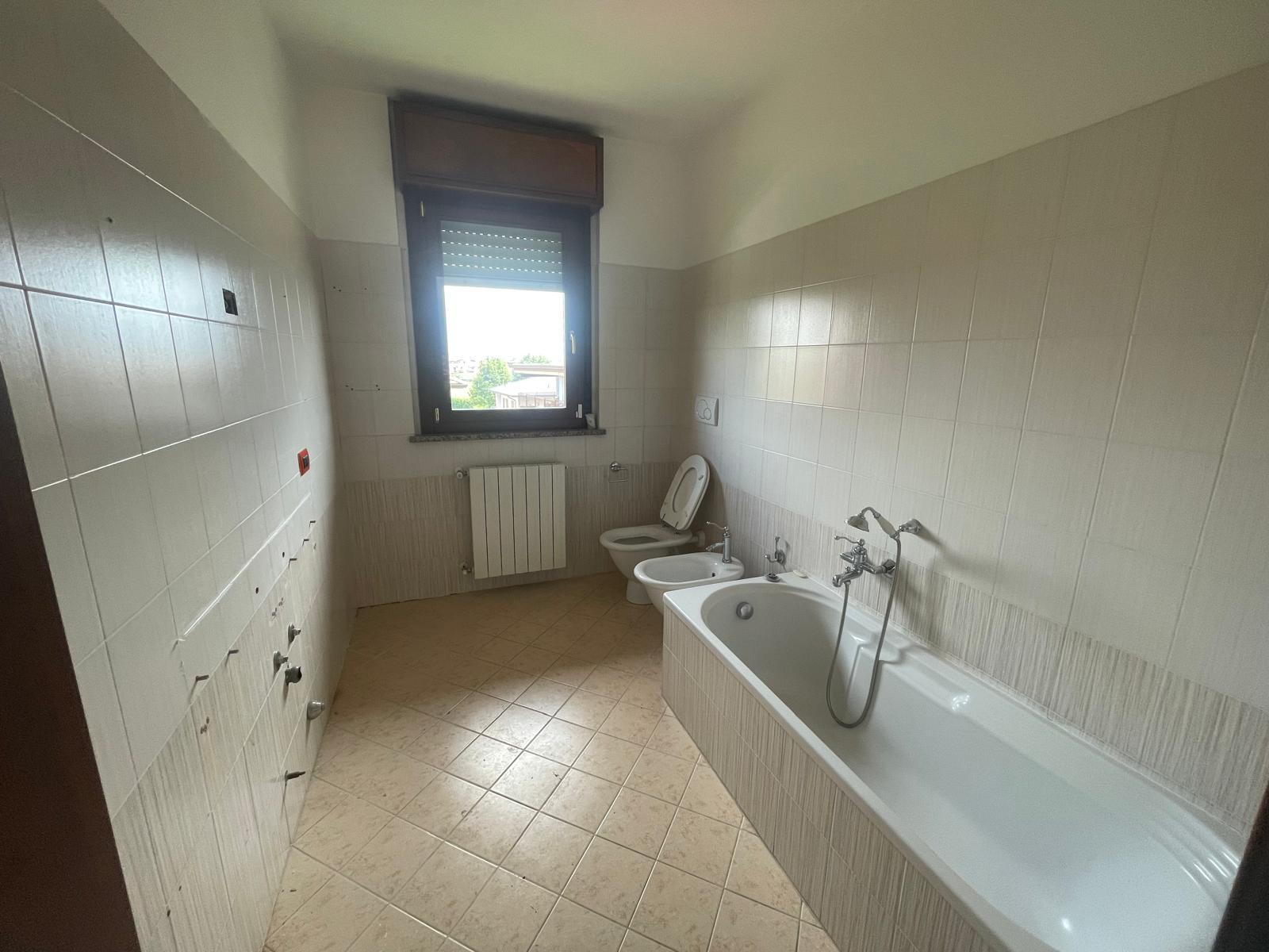 immobile appartamento all'asta in 24044 Dalmine BG, Italia Dalmine, Bergamo - 1