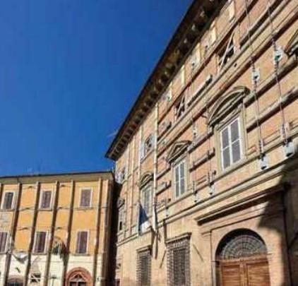 immobile appartamento all'asta in Piazza UMBERTO I 3 - 62032 Camerino (MC) - 4
