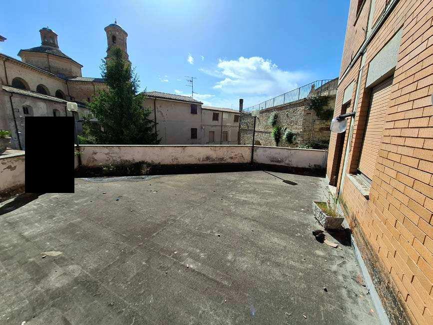 immobile hotel - albergo all'asta in Viale Peretti 1 - 63034 Montalto delle Marche (AP) - 3