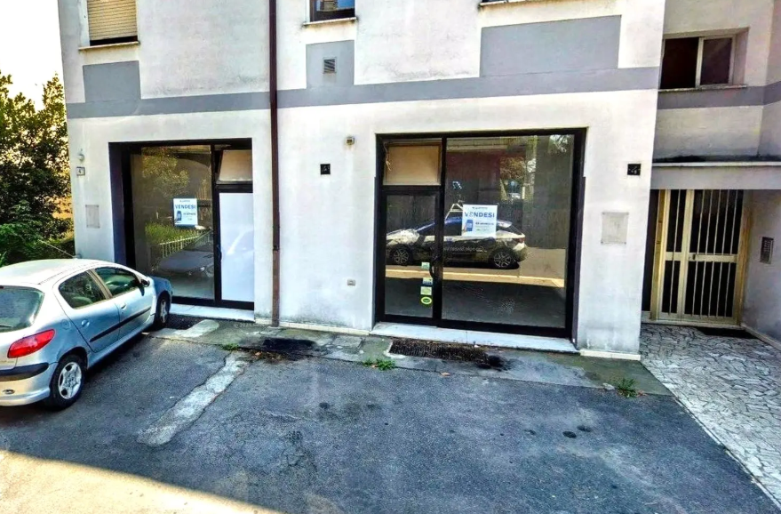 immobile negozio all'asta in Via Santa Umiltà, 4C e 4D 48018 Faenza RA, Italia Faenza, Ravenna - 1