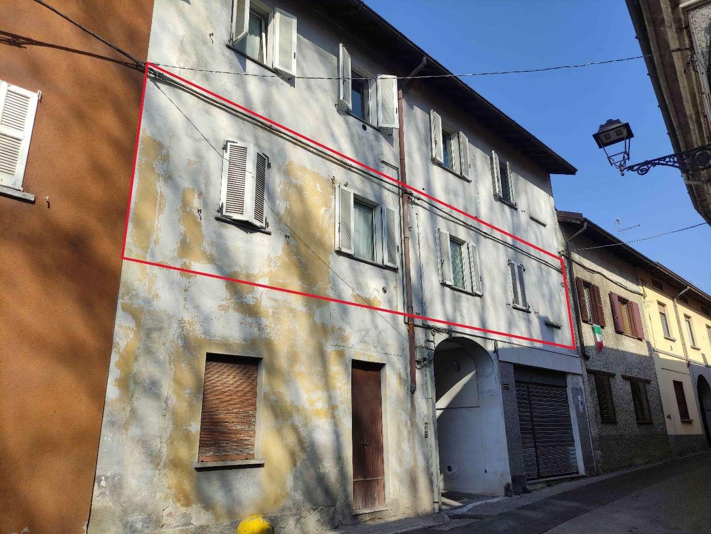 immobile appartamento all'asta in Via degli Arconati 28 - 22074 Lomazzo (CO) - 1