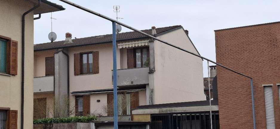 immobile appartamento all'asta in Via Pablo Picasso 22 - 26013 Crema (CR) - 2