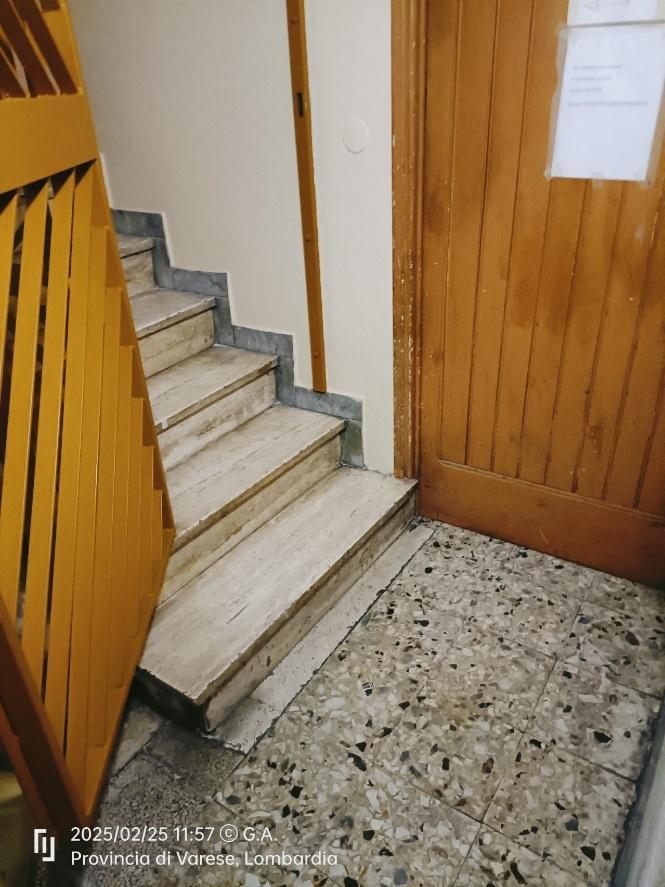 immobile appartamento all'asta in Via Speri della Chiesa Jemoli 15 - 21100 Varese (VA) - 2