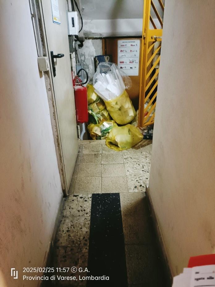 immobile appartamento all'asta in Via Speri della Chiesa Jemoli 15 - 21100 Varese (VA) - 3