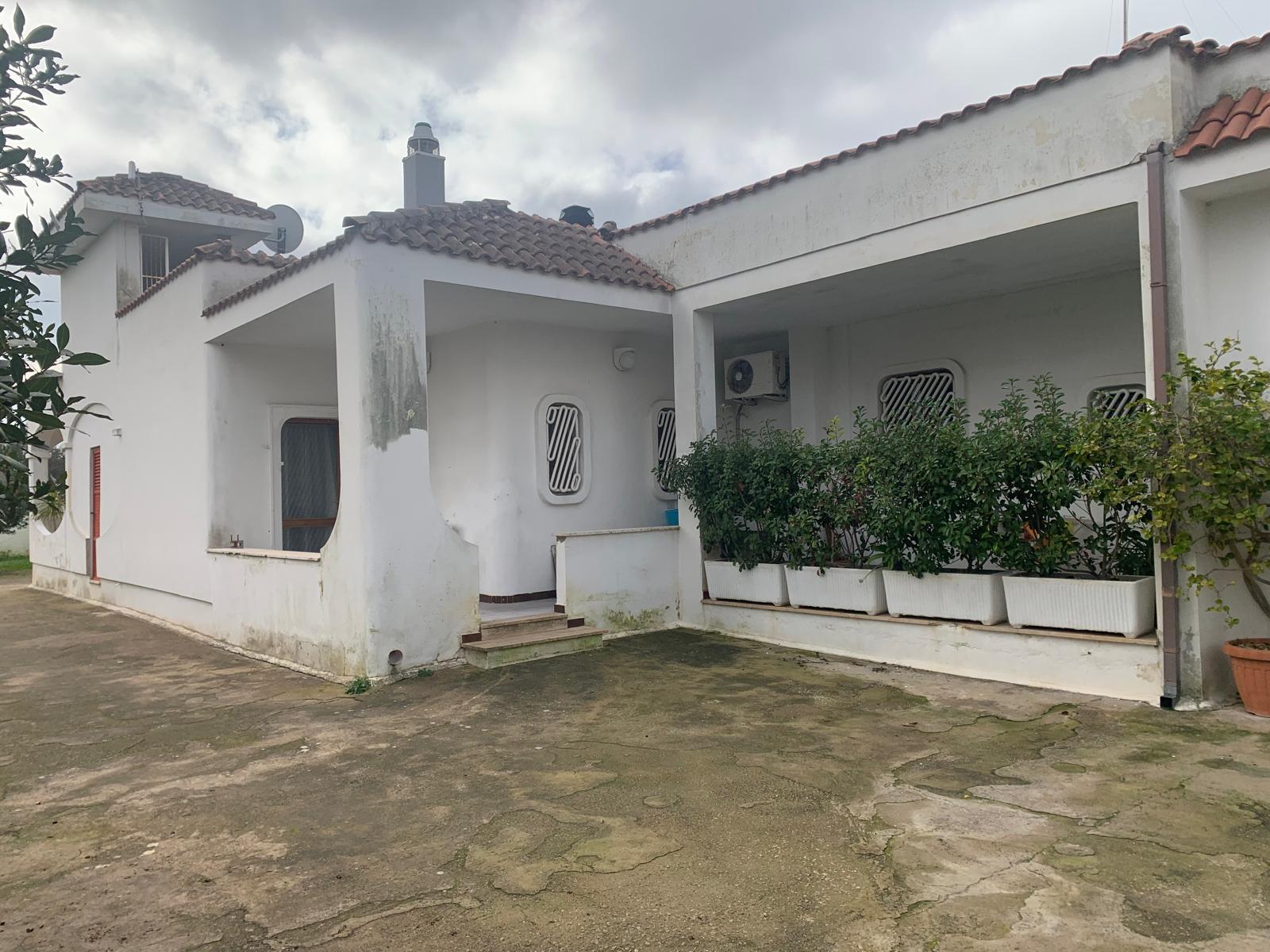 immobile villa all'asta in Strada Comunale Concessioni Coppola Sud - 73044 Galatone (LE) - 1