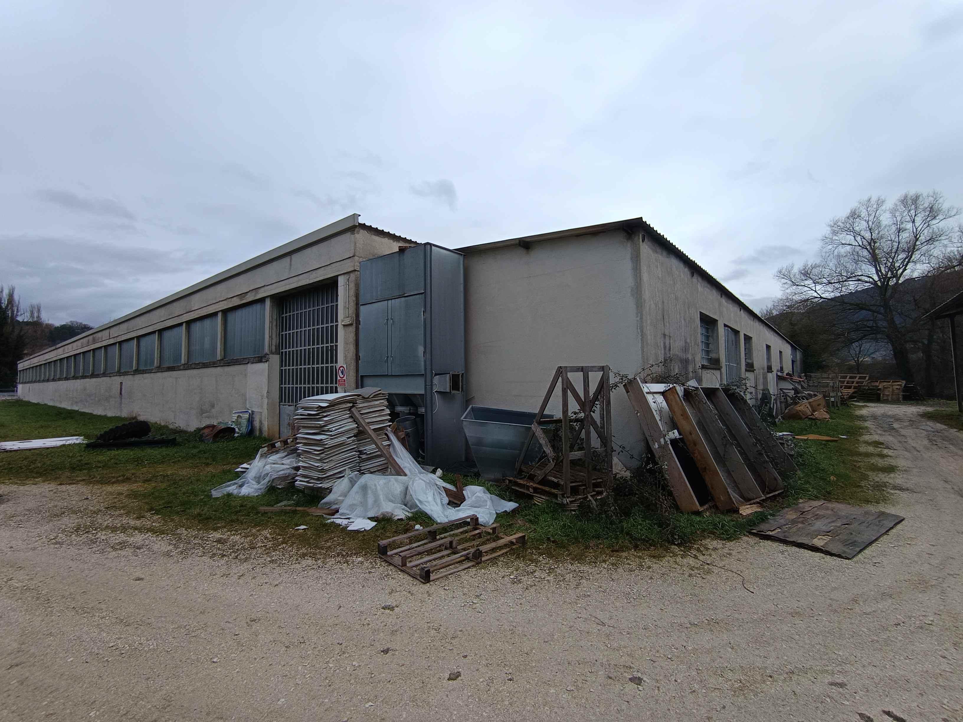 immobile attivita commerciale all'asta in LOC SAN MARTINO IN TRIGNANO - 06049 Spoleto (PG) - 3