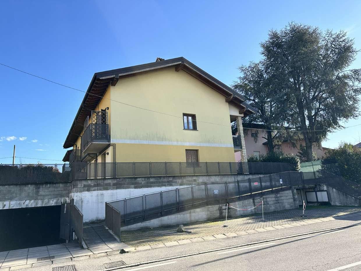 immobile appartamento all'asta in Via EDMONDO DE AMICIS 23 - 20872 Cornate d'Adda (MB) - 1