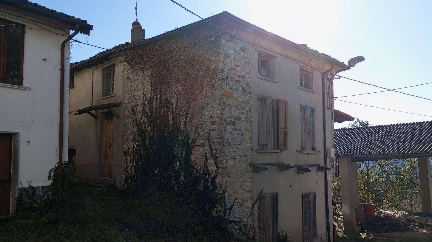 immobile appartamento all'asta in Localita' Canova di Moncasacco snc - 29031 Alta Val Tidone (PC) - 2