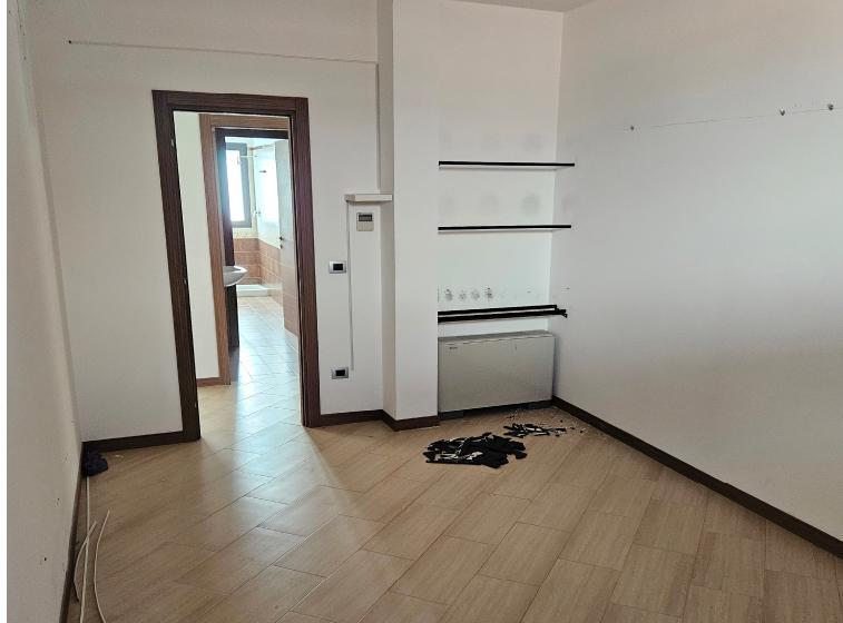 immobile ufficio all'asta in Piazza BARTOLO LONGO 17 - 72022 Latiano (BR) - 2