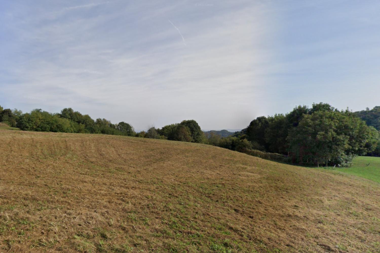 immobile terreno all'asta in Contrada Grigolati, 36078 Valdagno VI, Italia Valdagno, Vicenza - 1
