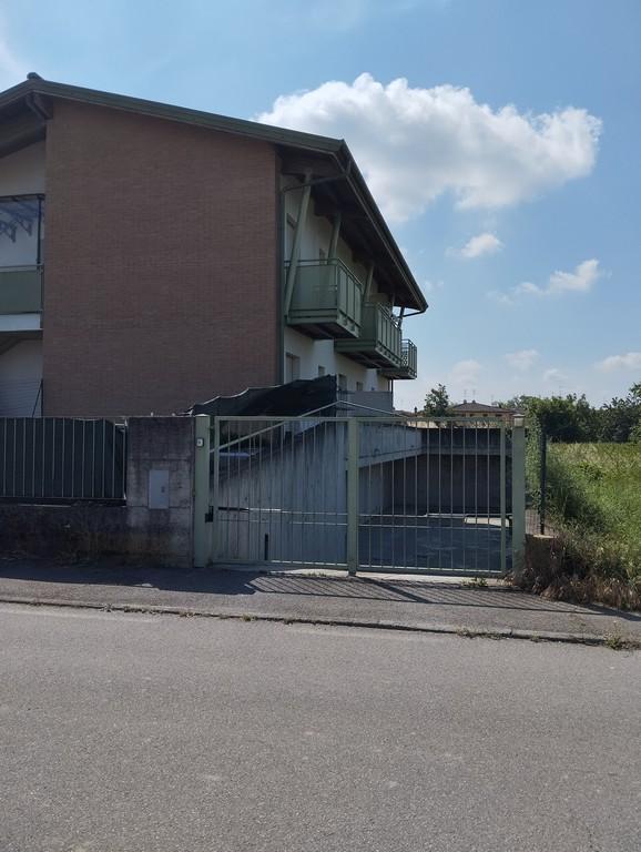 immobile appartamento all'asta in Via Monginevro, 14, 24056 Fontanella BG, Italia Fontanella, Bergamo - 1