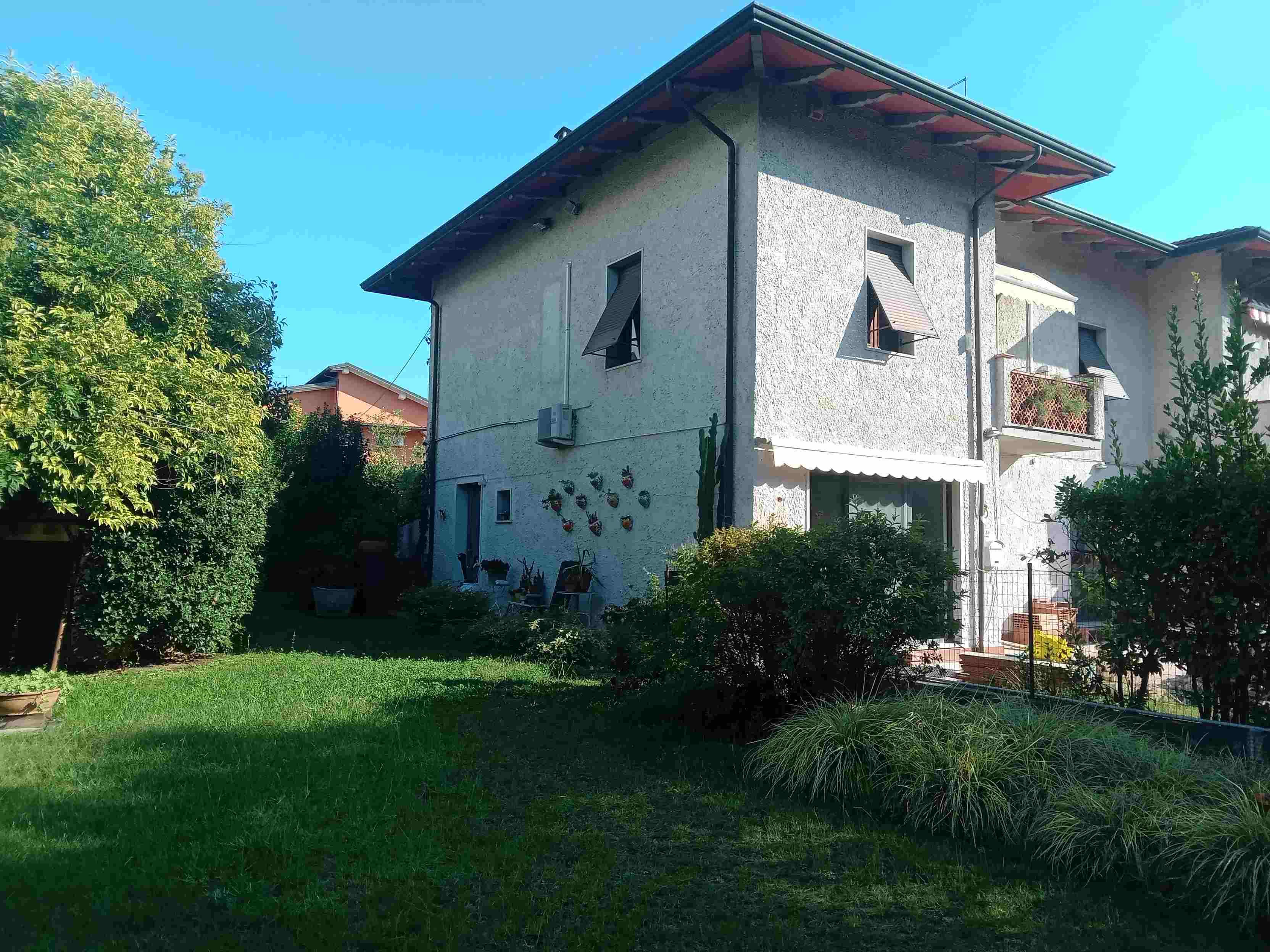 immobile appartamento all'asta in Viale Roma - 54100 Massa (MS) - 1