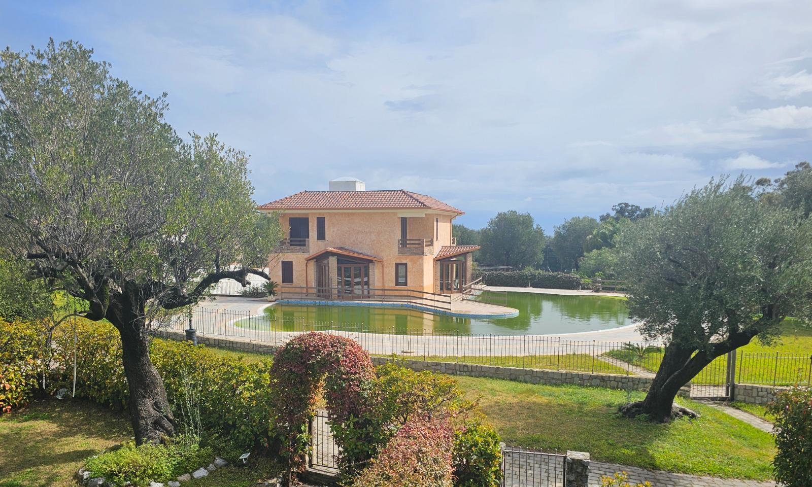 immobile hotel - albergo all'asta in Via Sirene, 84059 Marina di Camerota SA, Italia Camerota, Salerno - 1