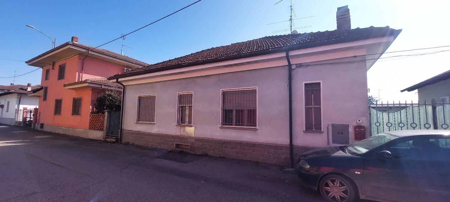 immobile appartamento all'asta in Via Po, 4, 13049 Tronzano Vercellese VC, Italia Tronzano Vercellese, Vercelli - 1