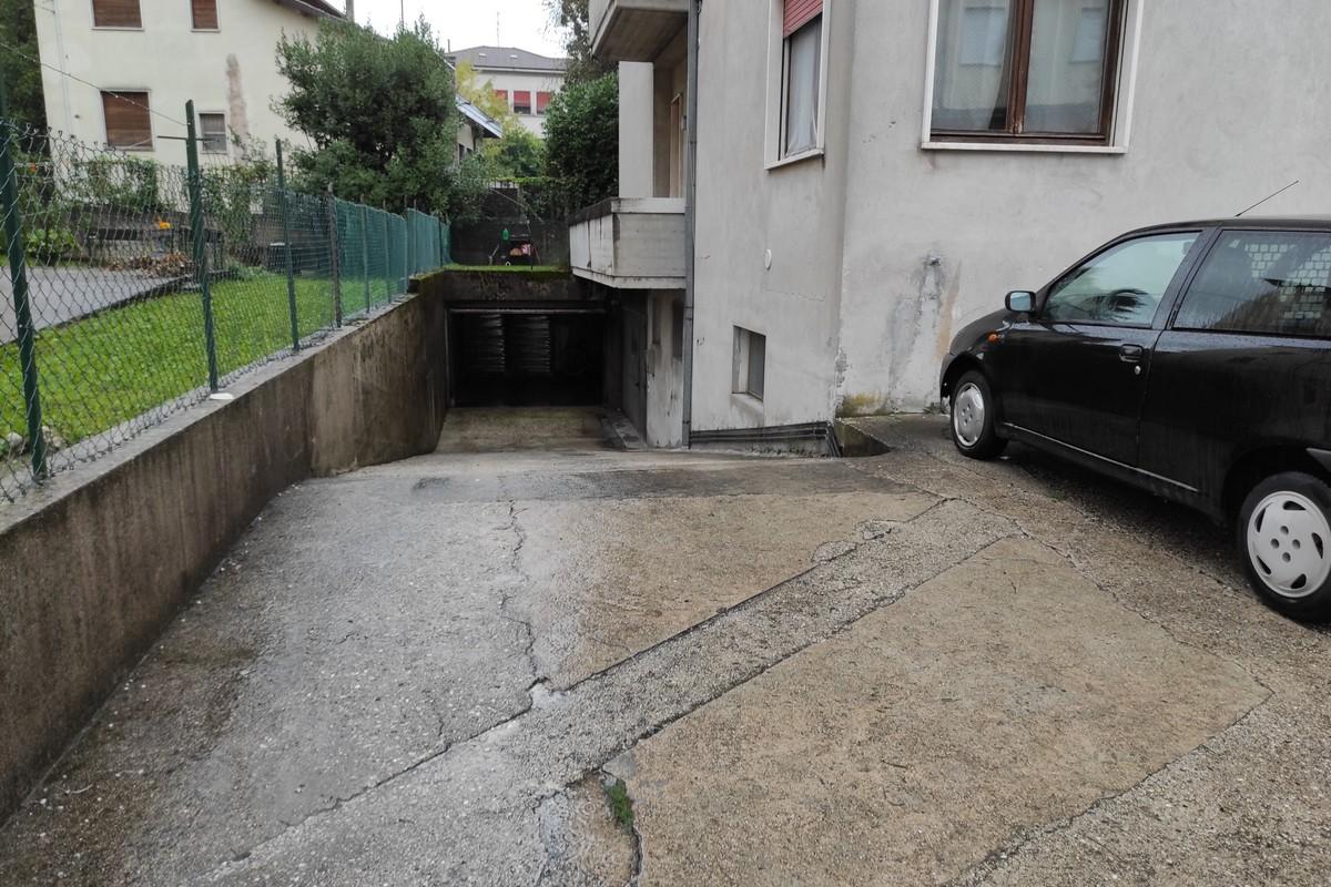 immobile magazzino all'asta in Via Lungo Rio, 21, 36078 Valdagno VI, Italia Valdagno, Vicenza - 1