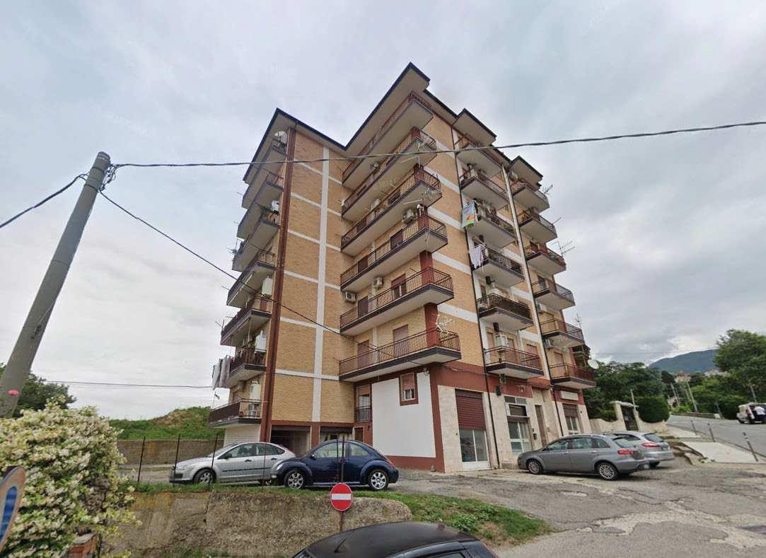 immobile appartamento all'asta in Viale Italia, 43 - 87040 Rose (CS) - 2