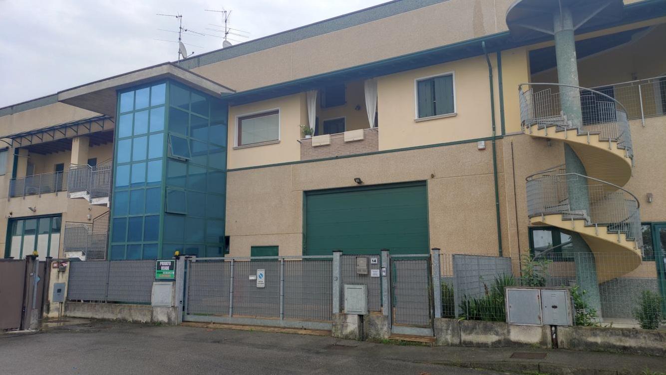immobile appartamento all'asta in Via Antonio Stradivari, 14, 25030 Urago d'Oglio BS, Italia Urago D'Oglio, Brescia - 2