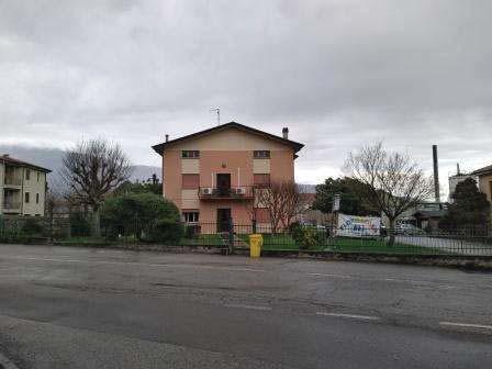 immobile appartamento all'asta in Via Cinzio Cenedese, 91 - 31029 Vittorio Veneto (TV) - 2