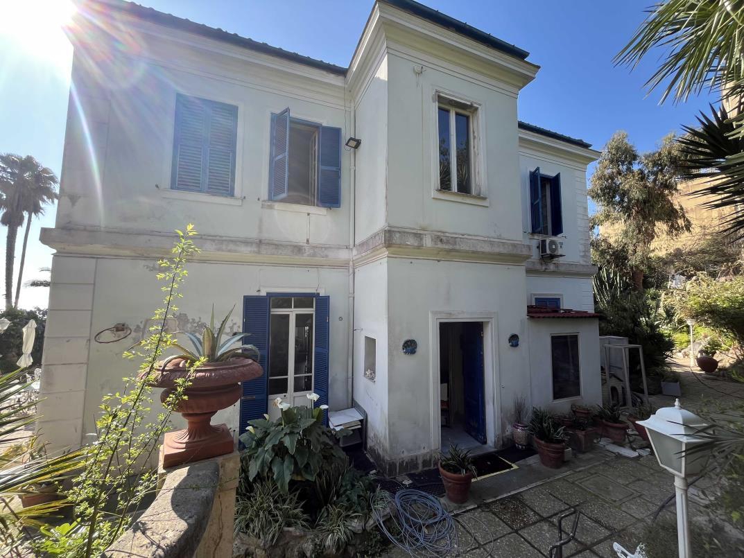 immobile villa all'asta in Via Antonio Gramsci, 100, 00042 Anzio RM, Italia Anzio, Roma - 5