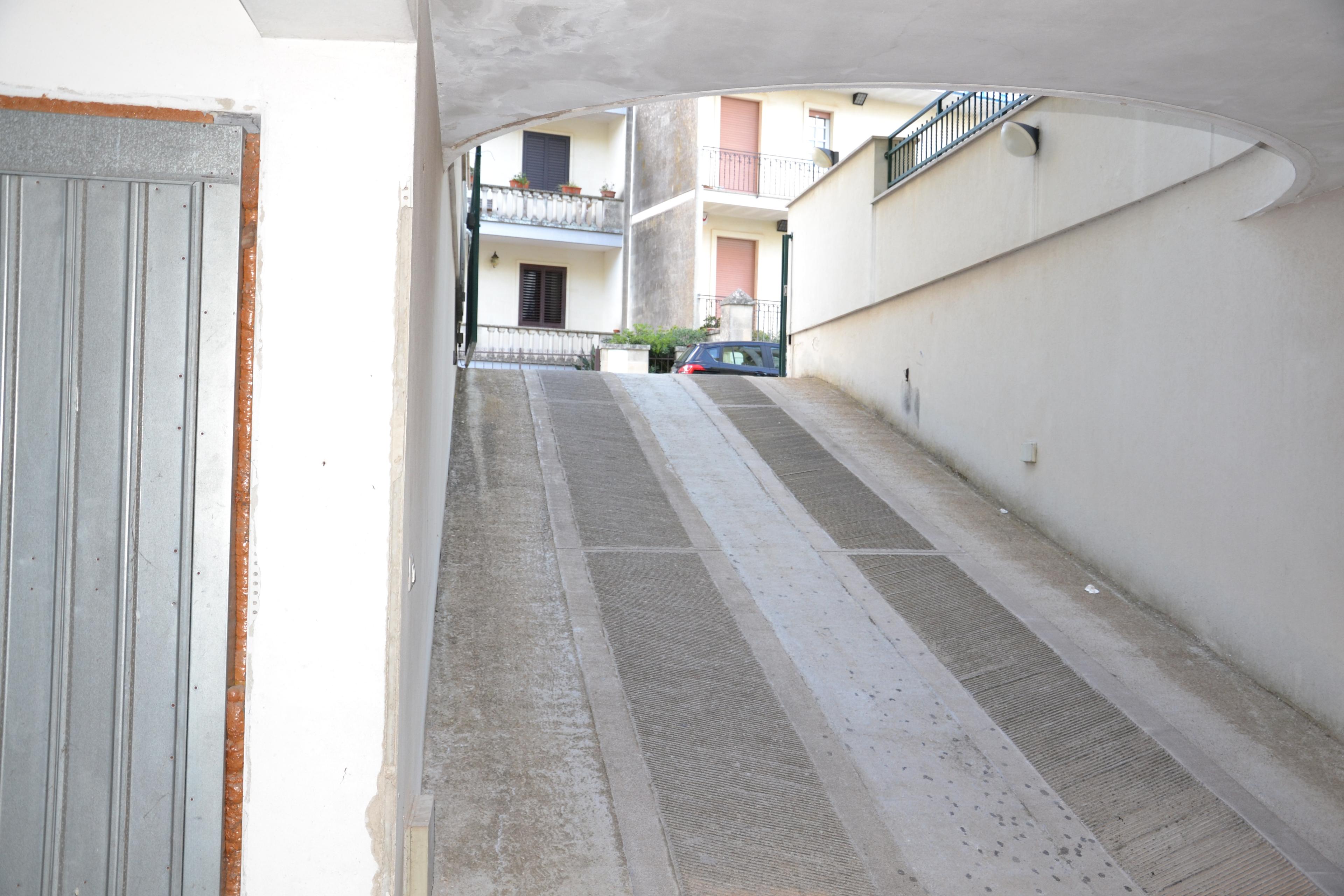 immobile appartamento all'asta in Via F Casatello, 18, 73024 Maglie LE, Italia Maglie, Lecce - 2