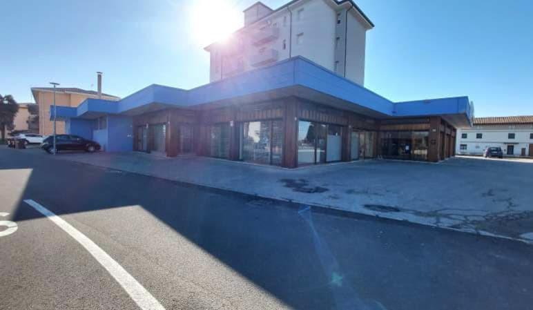 immobile negozio all'asta in Via Sisto Biasutti, 56 - 33072 Casarsa della Delizia (PN) - 1