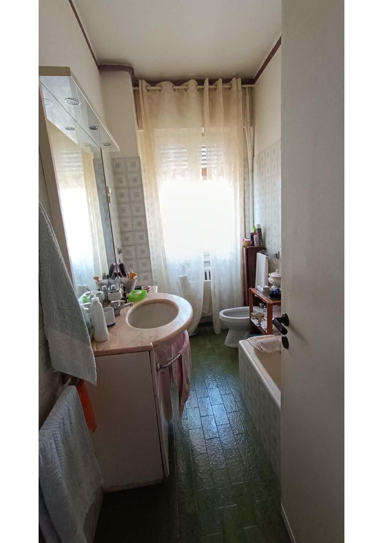immobile appartamento all'asta in Via Marsala 12 - 20039 Varedo (MB) - 4