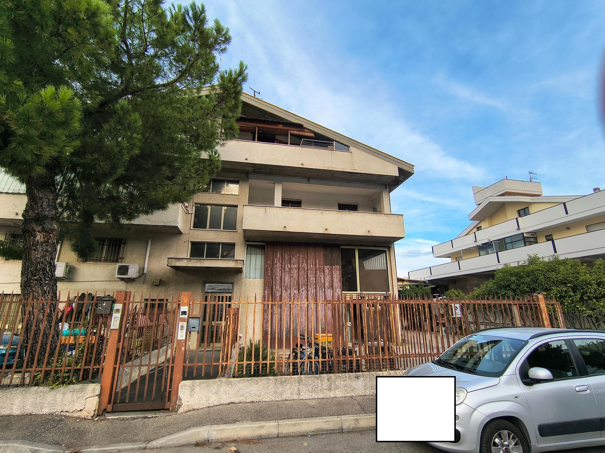 immobile appartamento all'asta in Via Maestri Del Lavoro , 14 - 64028 Silvi (TE) - 1