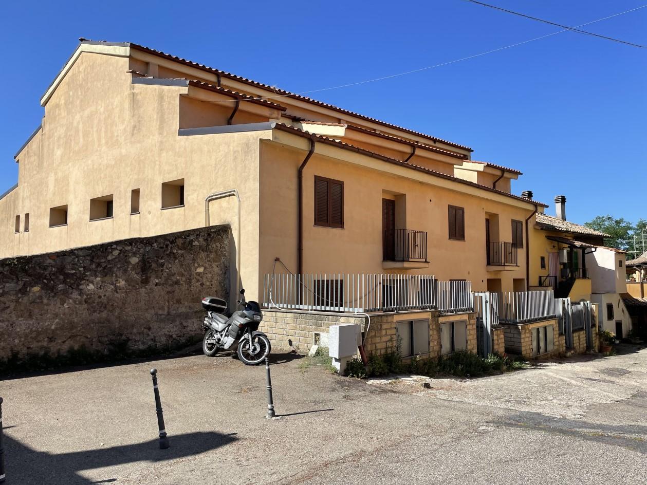 immobile casa singola all'asta in Via del Fontanile 40 - 01019 Vetralla (VT) - 2