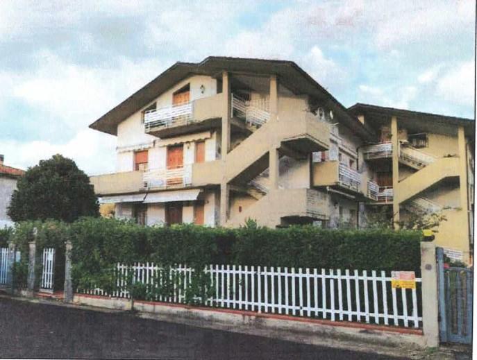 immobile appartamento all'asta in Via Pisa, 10 - 54011 Aulla (MS) - 1