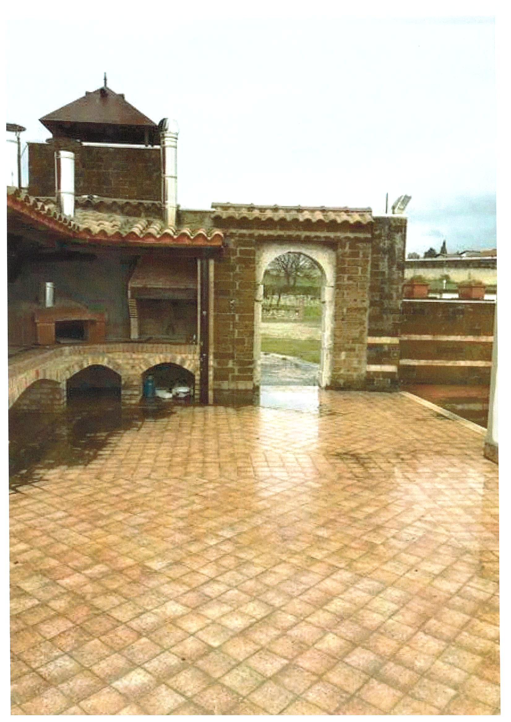 immobile hotel - albergo all'asta in 82020 Pietrelcina (BN) - 4