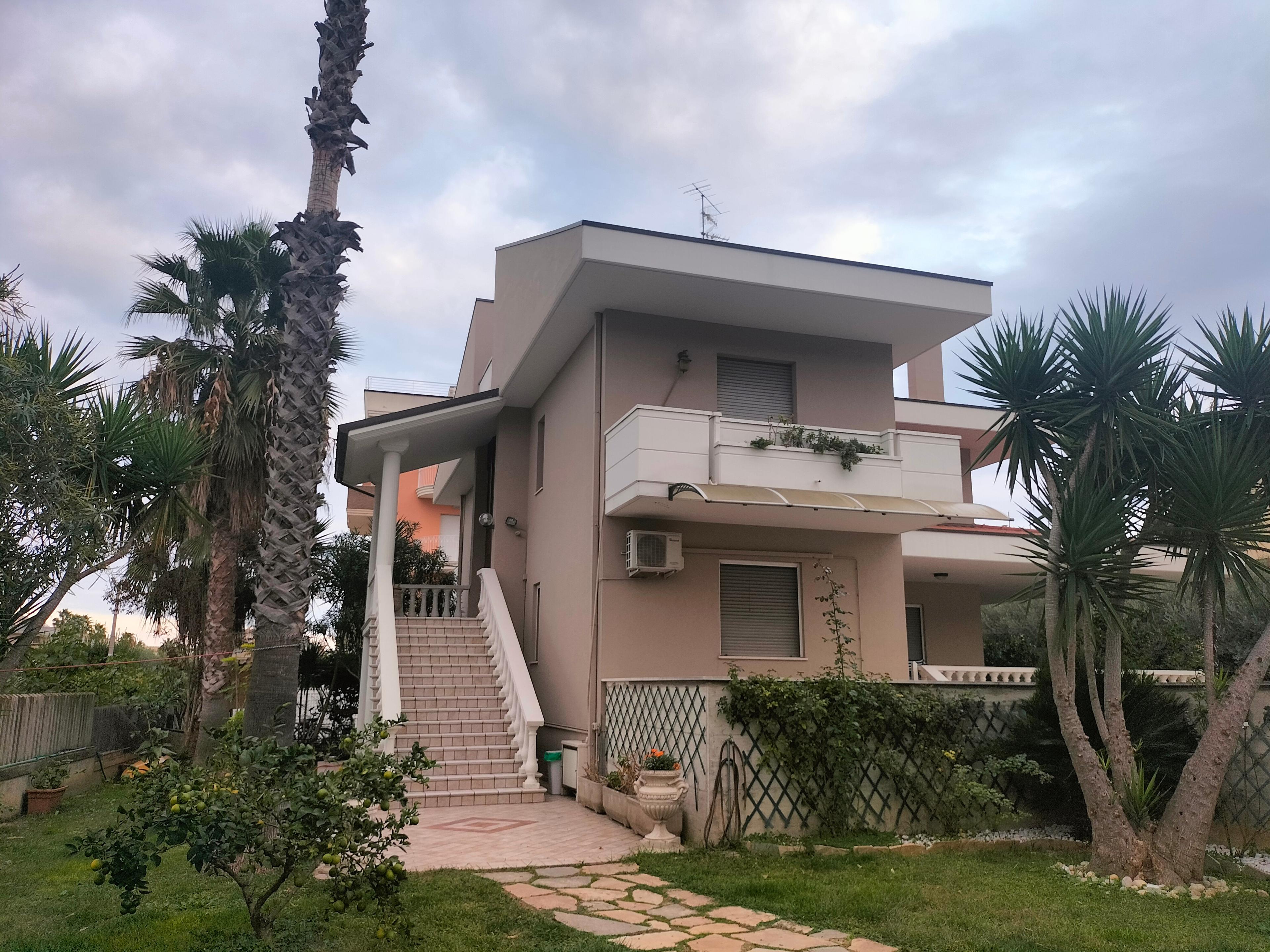 immobile villa all'asta in Via Adriatica, 43, 64011 Alba Adriatica TE, Italia Alba Adriatica, Teramo - 1