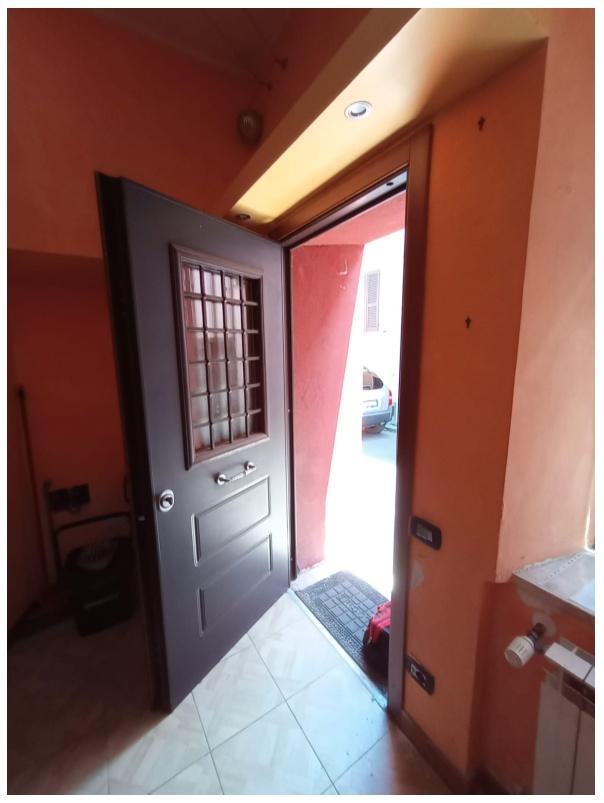 immobile appartamento all'asta in Via Fratelli Colagrossi, 29, 00030 Colonna RM, Italia Colonna, Roma - 4