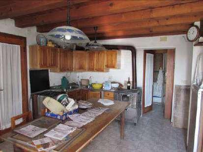 immobile appartamento all'asta in via Camerin, 15 - 31014 Colle Umberto (TV) - 2