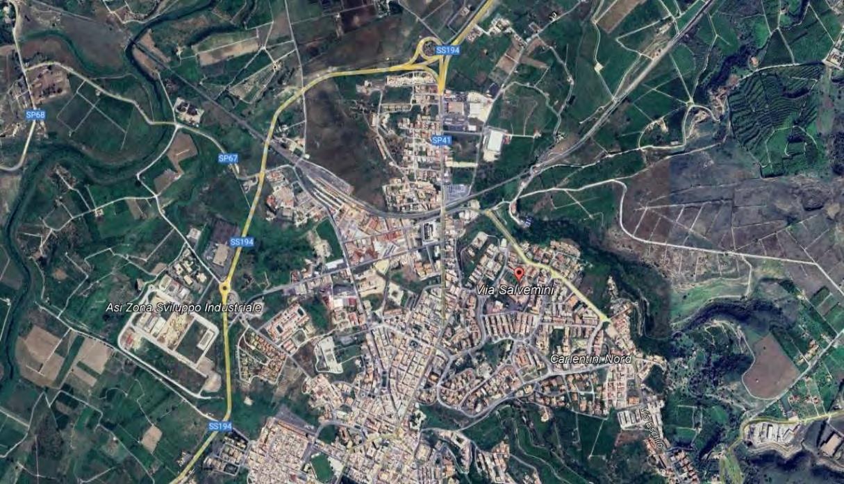 immobile garage all'asta in Via Gaetano Salvemini n 9, piano sottostrada, int 5, Palazzina L2/3 - 96013 Carlentini (SR) - 1