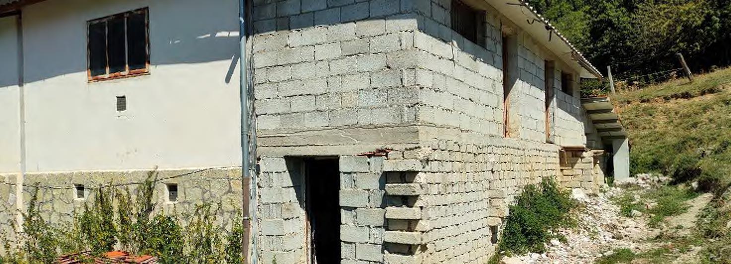 immobile attivita commerciale all'asta in Via Valle Sant Angelo - 67030 Villetta Barrea (AQ) - 5