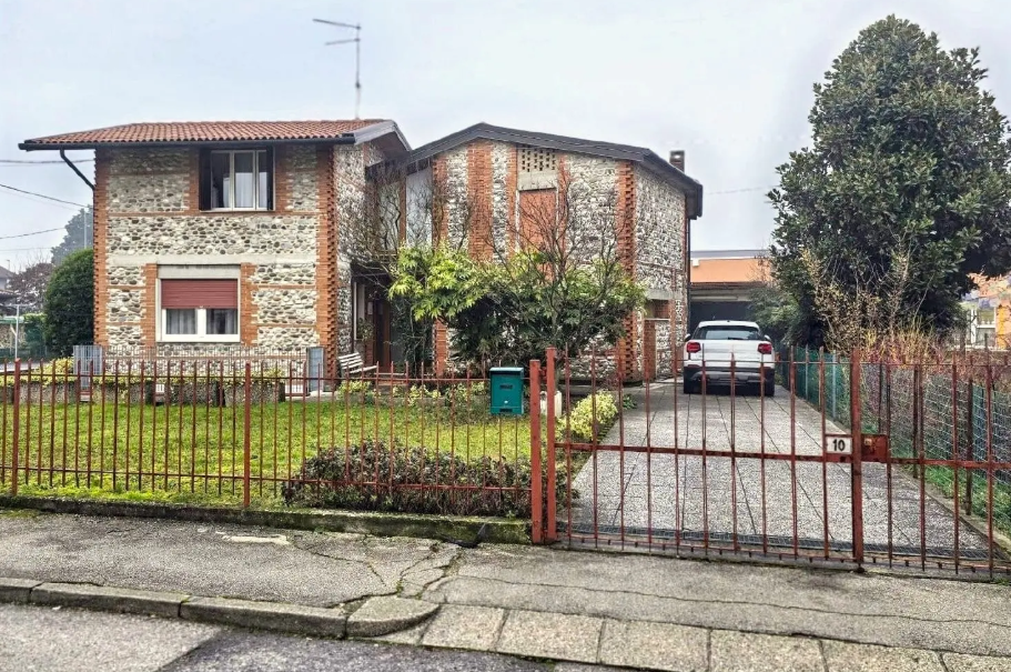 immobile villa all'asta in Via Antonibon, 12, 36055 Nove VI, Italia Nove, Vicenza - 1
