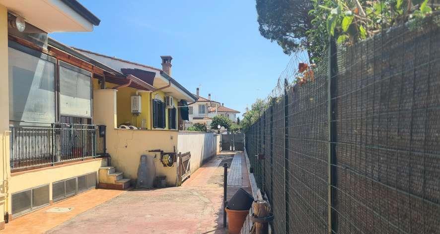 immobile villa all'asta in Via Tagliamento, 24, 00040 Marina di Ardea RM, Italia Ardea, Roma - 1