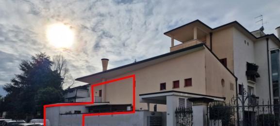 immobile appartamento all'asta in Via LEGIONE ANTONINI 121 - 36100 Vicenza (VI) - 1