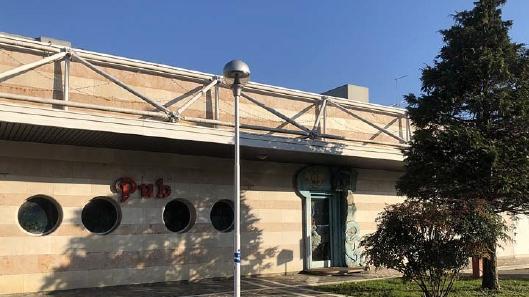 immobile negozio all'asta in Piazzale M Buonarroti n 40 - Abano Terme (PD) - 1