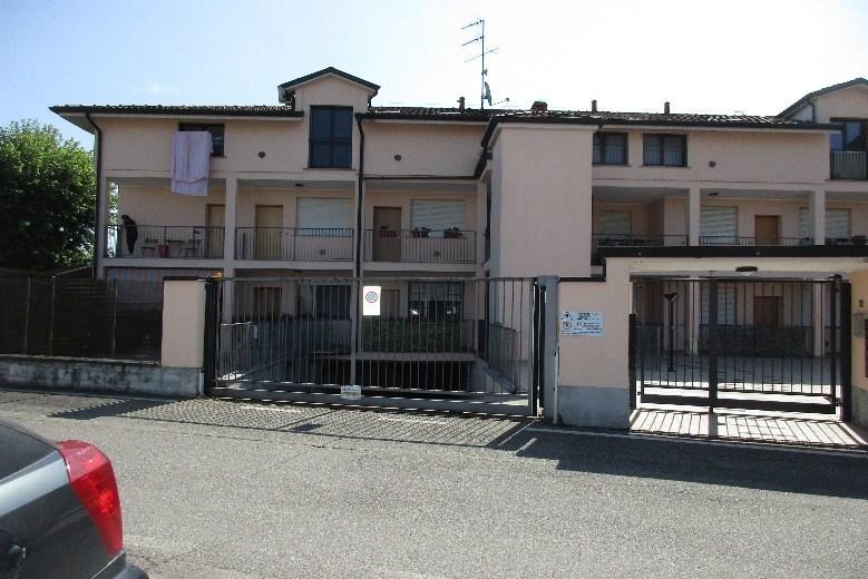 immobile garage all'asta in Via Alcide De Gasperi, 7, 20088 Rosate MI, Italia Rosate, Milano - 1
