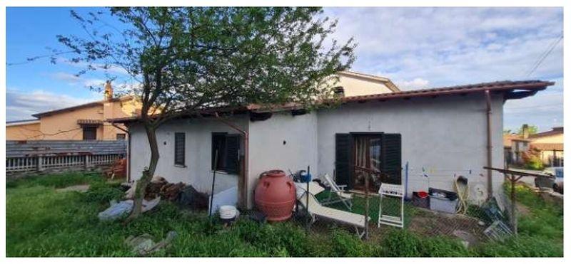 immobile appartamento all'asta in Via dei Castagni, 53, 00040 Lariano RM, Italia Lariano, Roma - 2