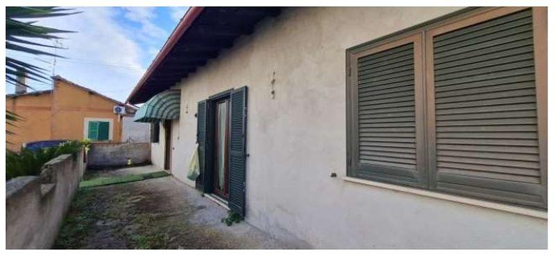 immobile appartamento all'asta in Via dei Castagni, 53, 00040 Lariano RM, Italia Lariano, Roma - 4