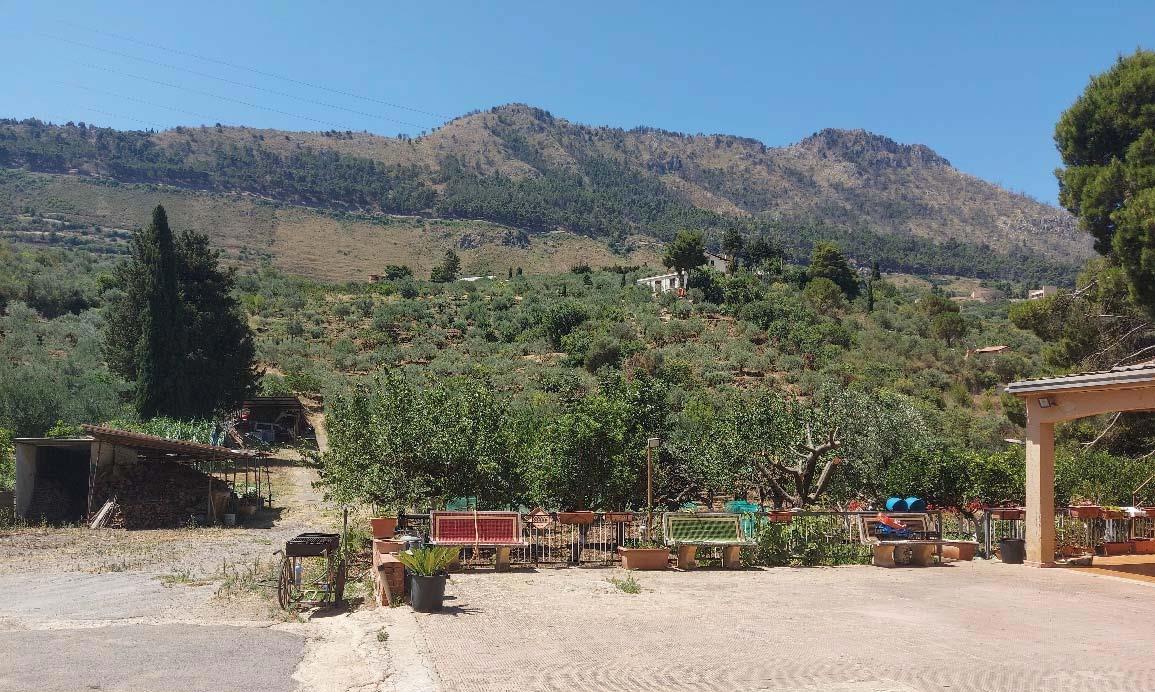 immobile villa all'asta in Via Valle di Fico, 45, 90030 Altofonte PA, Italia Altofonte, Palermo - 2