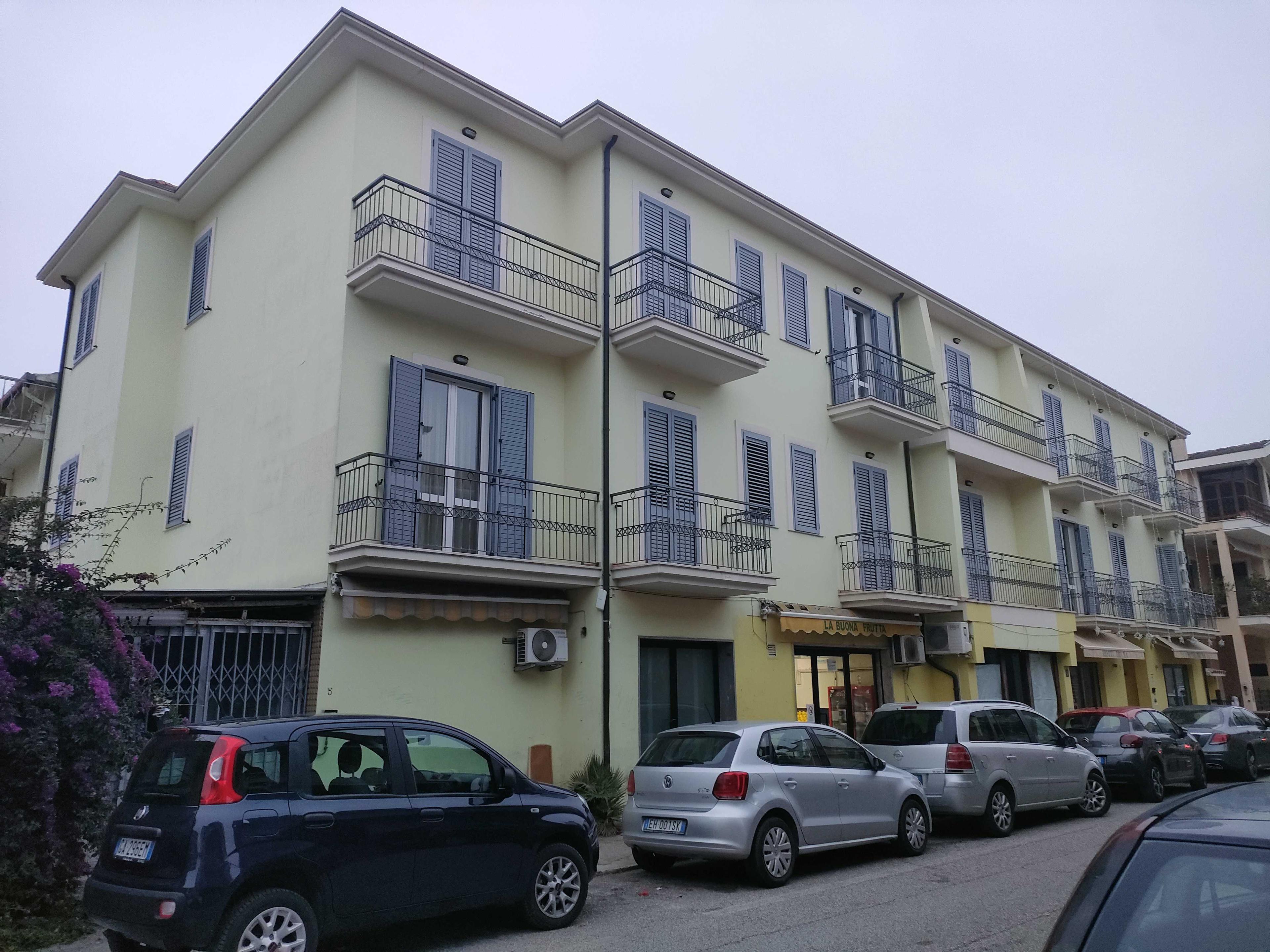 immobile hotel - albergo all'asta in Via G D'Annunzio, 9, 64014 Martinsicuro TE, Italia Martinsicuro, Teramo - 2