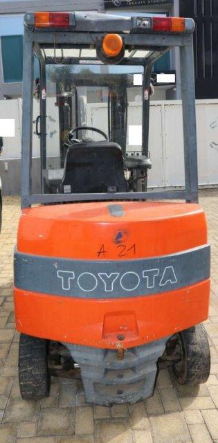 immobile attivita commerciale all'asta in Via Udine, 5, 73055 Racale LE, Italia Racale, Lecce - 4