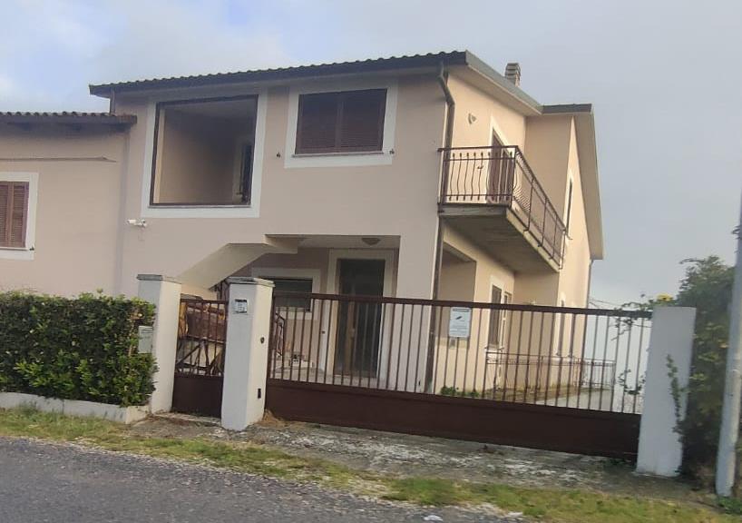 immobile attivita commerciale all'asta in LocalitĂ Il Colle - Configni (RI) - 1