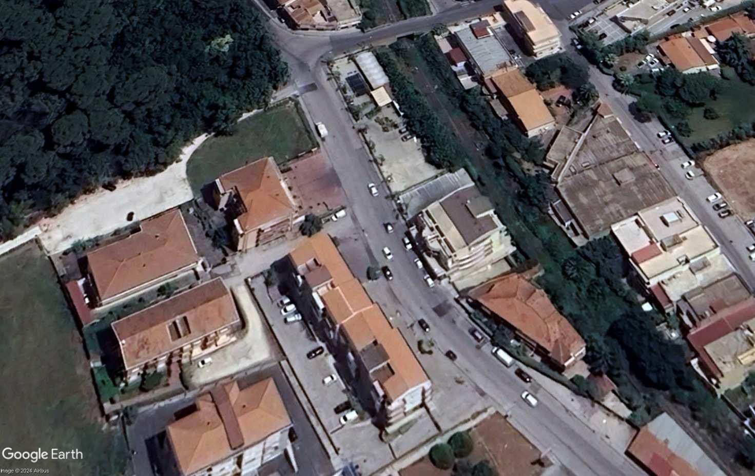 immobile appartamento all'asta in Via Fisicara n 4 - 95041 Caltagirone (CT) - 1