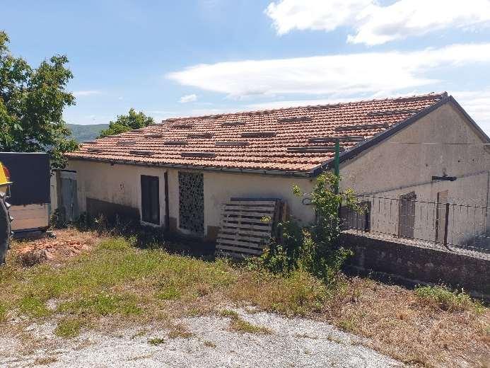immobile appartamento all'asta in Contrada Padule Piane - 86080 Belmonte del Sannio (IS) - 1